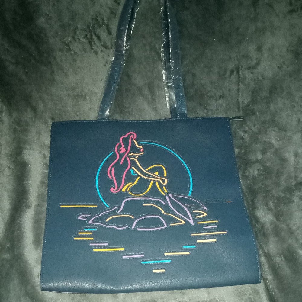 Danielle Nicole Disney The Little Mermaid Tote Wi… - image 2